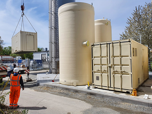 On-site montage nadat de opstelling vanaf Oldenzaal getransporteerd is.